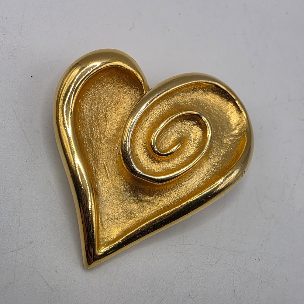 Vintage Gold Tone Spiral Heart Brooch Textured Love Pin Accessory
